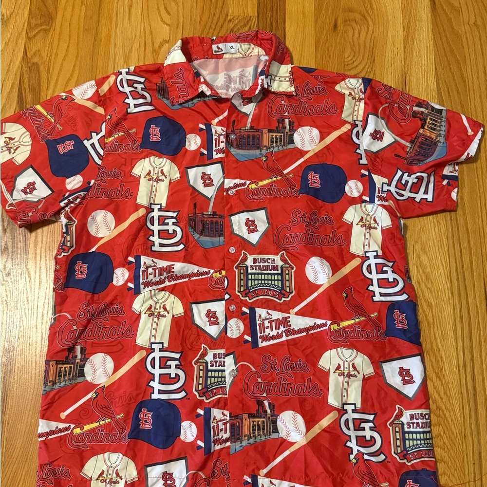 St. Louis Cardinals Red Short Sleeve Men's Shirt…Major League Baseball